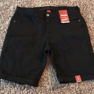 Juniors size 11 Bermuda shorts